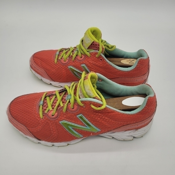 NEW BALANCE 590 V2 Running Shoes Women Size 9D Athletic Sneakers - Picture 6 of 16